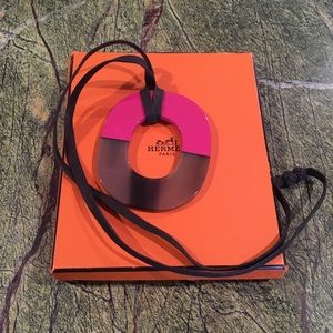 Hermes horn lacquer isthme necklace